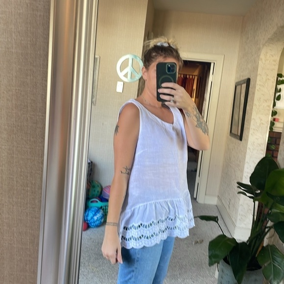 Valentina Naldi White Eyelet 100% Linen Top - Picture 9 of 9